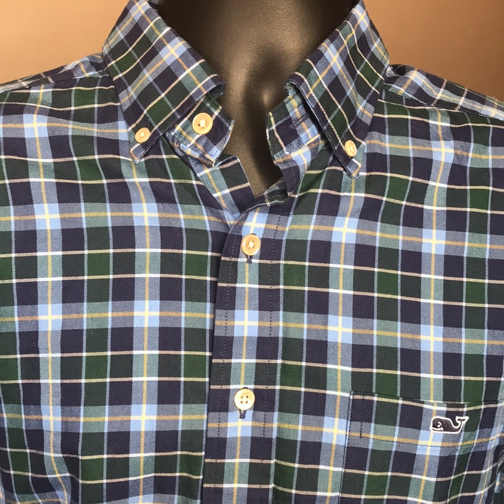 {$20 BUNDLED} VINEYARD VINES Button up Shirt